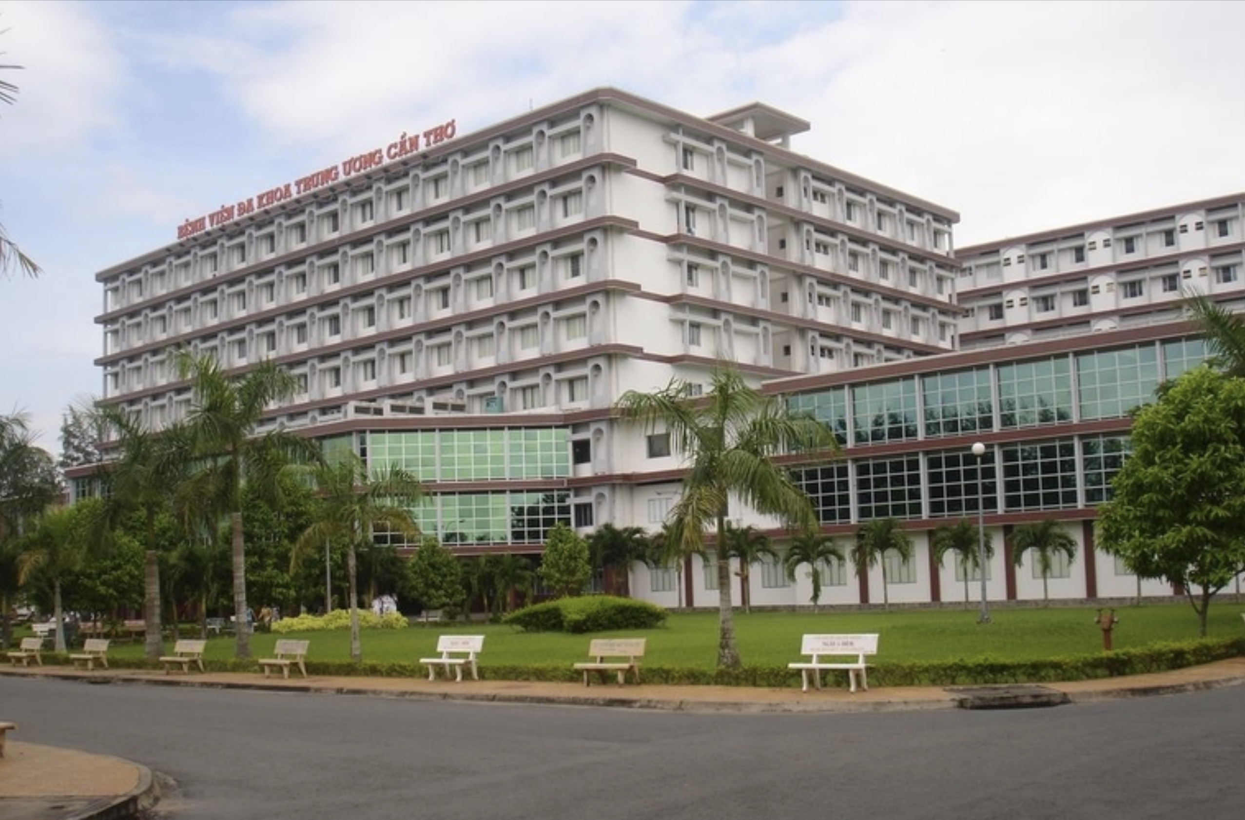  mo-rong-benh-vien-can-tho-thien-quan-marina-plaza